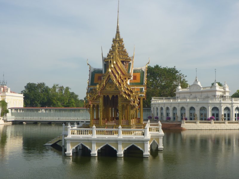 pagodaatthegrandpalace.jpg